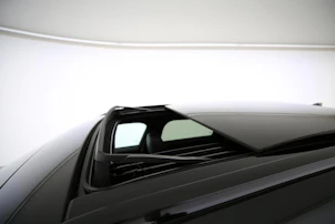 immagine del veicolo LAND ROVER Range Rover Velar 2.0 T R-Dynamic S