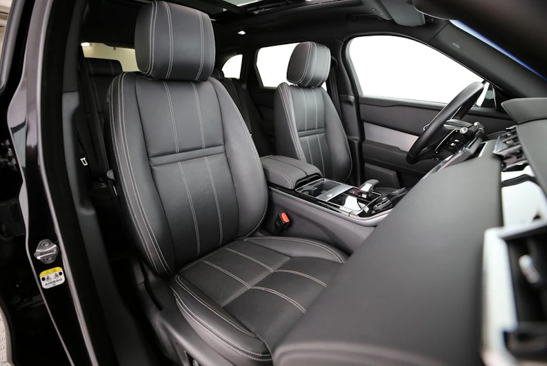 immagine del veicolo LAND ROVER RANGE ROVER VELAR