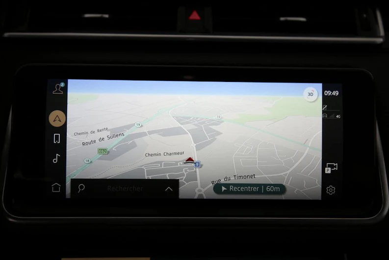 immagine del veicolo LAND ROVER RANGE ROVER VELAR