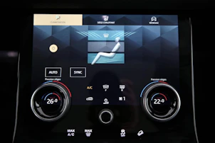 immagine del veicolo LAND ROVER Range Rover Velar 2.0 T R-Dynamic S