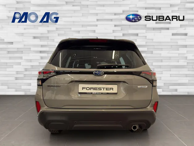Subaru Forester Station 2.0i e-Boxer Swiss Plus