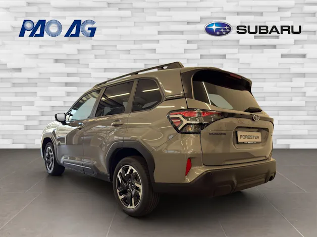 Subaru Forester Station 2.0i e-Boxer Swiss Plus