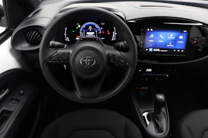 Fahrzeugbild TOYOTA Aygo X 1.5 VVT-i HSD Comfort