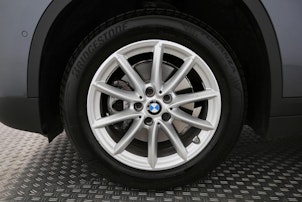 Fahrzeugbild BMW X1 18i sDrive