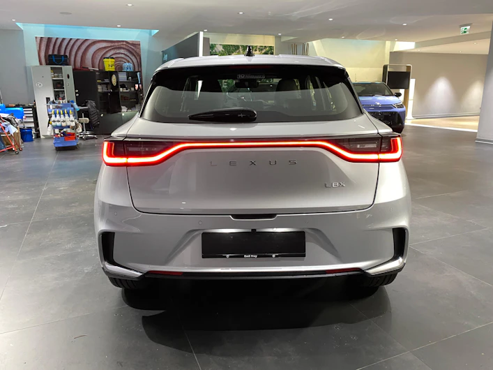 Fahrzeugbild LEXUS LBX