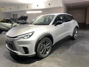 Fahrzeugbild LEXUS LBX 1.5 Hybrid Relax AWD