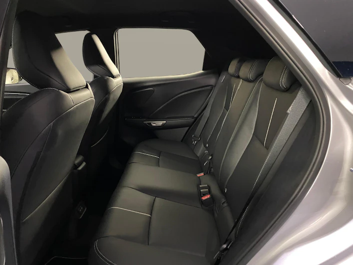 Fahrzeugbild LEXUS LBX