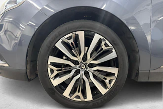 https://vehicle.imgix.net/4206663/1dd58683-988a-4b0b-be89-85887640903e.jpg