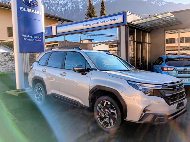 Subaru Forester Station 2.0i e-Boxer Swiss Plus
