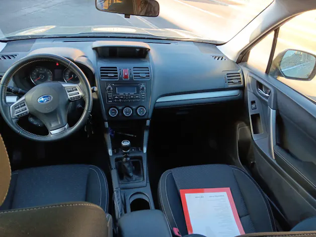 Subaru Forester Station 2.0i e-Boxer Swiss Plus