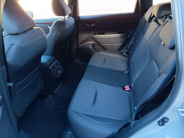 Subaru Forester Station 2.0i e-Boxer Swiss Plus