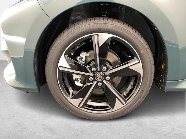 Toyota Yaris 1.5 VVT-i HSD Premium