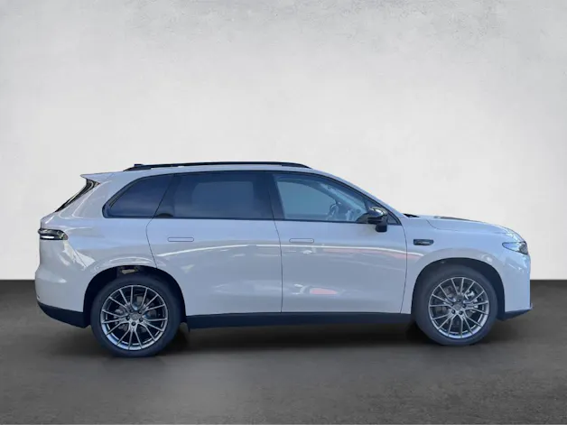 Leapmotor C10 EV AWD