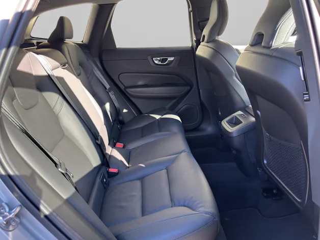 Volvo XC60 2.0 B5 MH Plus Dark AWD