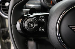 immagine del veicolo MINI F55 2.0i Cooper S SDKG
