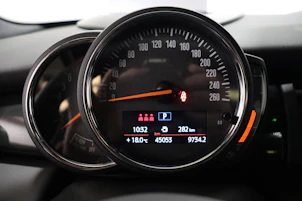 immagine del veicolo MINI F55 2.0i Cooper S SDKG