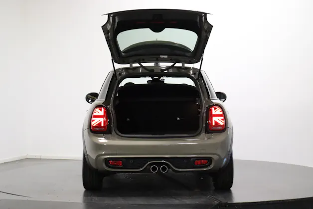 Mini F55 2.0i Cooper S SDKG