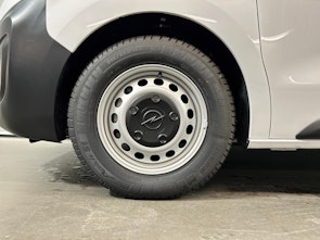 image du véhicule OPEL Vivaro Cargo 2.7 t M 2.0 D 177 S/S