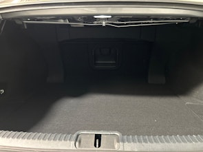 immagine del veicolo LEXUS ES 300h Excellence