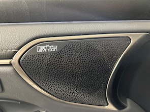 immagine del veicolo LEXUS ES 300h Excellence