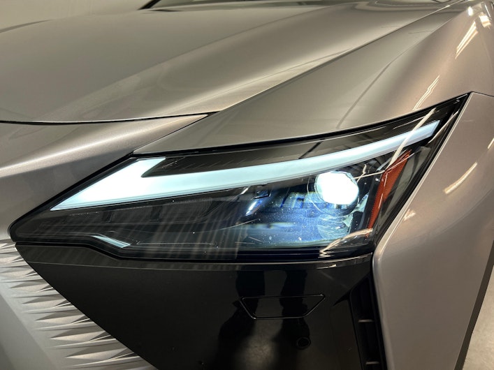 immagine del veicolo LEXUS RZ