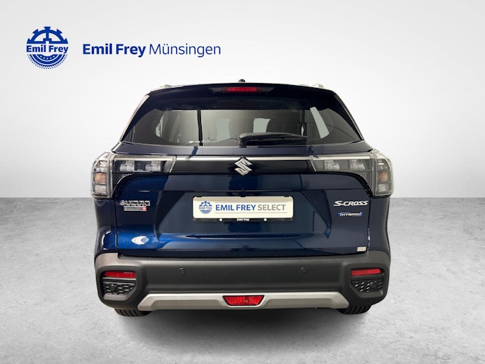 Fahrzeugbild SUZUKI S-CROSS