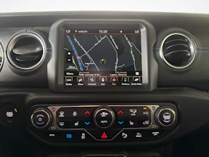 https://vehicle.imgix.net/4206914/de56e048-0195-4af1-8109-714761c837af.jpg