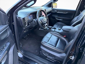 https://vehicle.imgix.net/4206918/34954789-4e0b-4c1f-b5c7-ecca602dc2fb.jpg