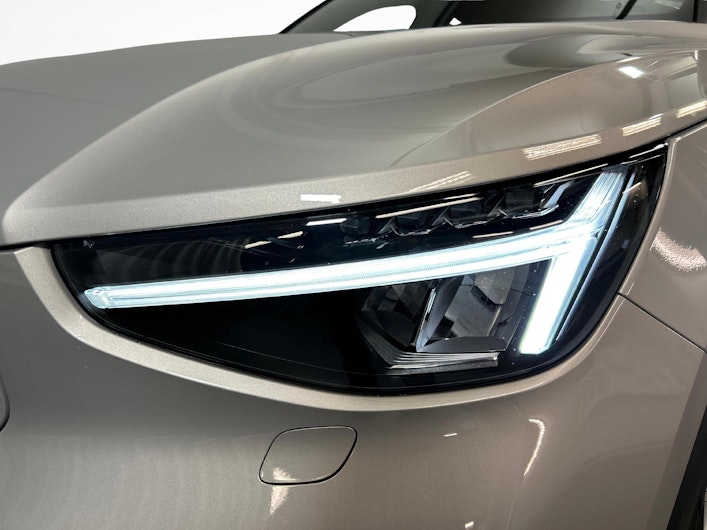 Fahrzeugbild VOLVO C40