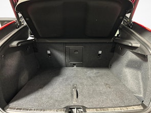 Fahrzeugbild VOLVO C40 E80 Plus AWD