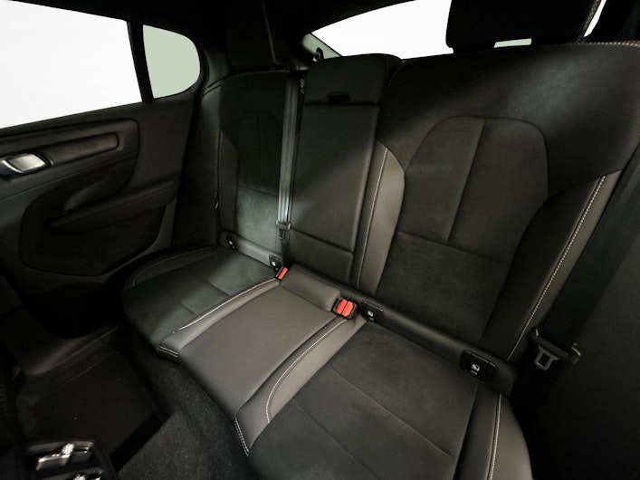 Fahrzeugbild VOLVO C40