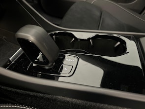 Fahrzeugbild VOLVO C40 E80 Plus AWD