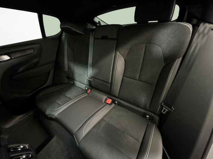 Fahrzeugbild VOLVO C40