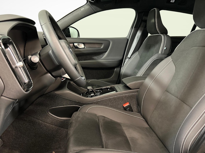 Fahrzeugbild VOLVO C40