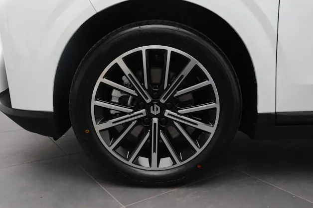 Leapmotor B10 Design  EV