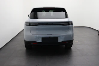 https://vehicle.imgix.net/4206987/571729a5-91a9-481f-b866-49c30917443f.JPG