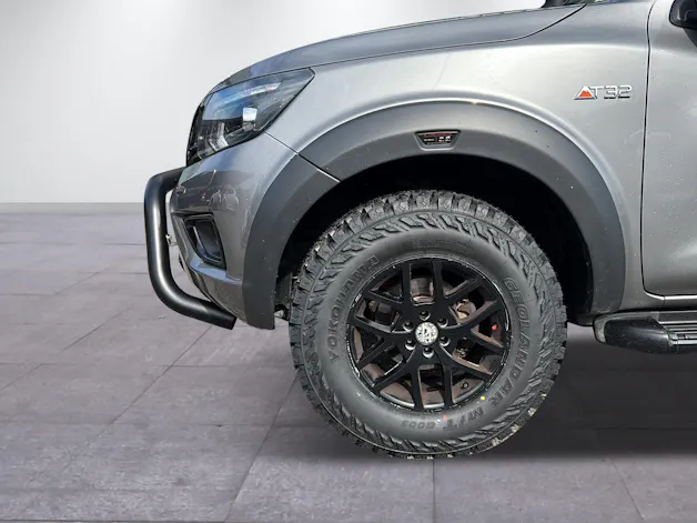 Nissan Navara 2.3 dCi Double Cab N-Guard