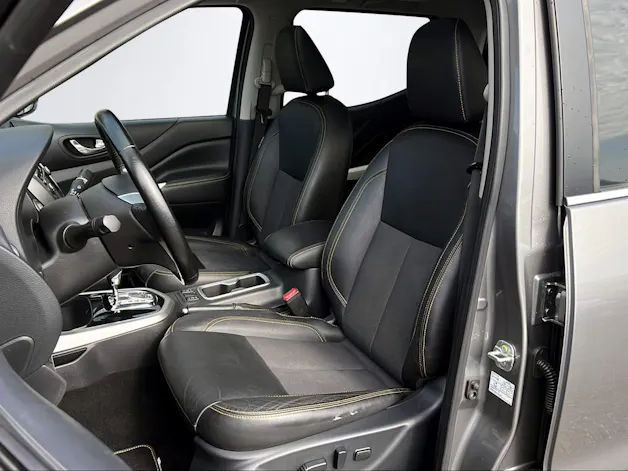 Nissan Navara 2.3 dCi Double Cab N-Guard