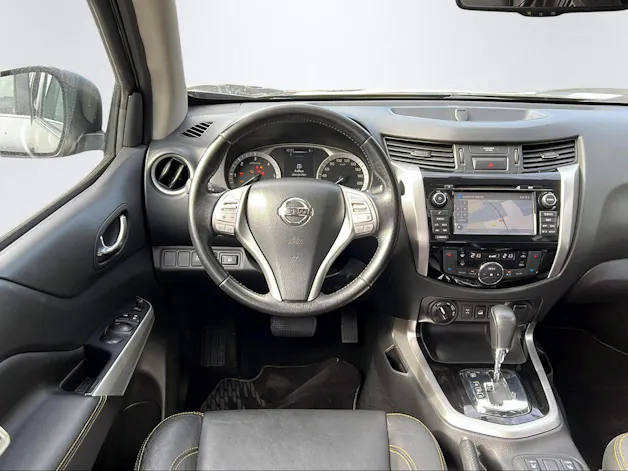 Nissan Navara 2.3 dCi Double Cab N-Guard