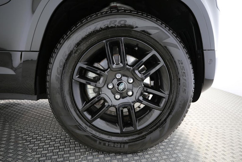 Fahrzeugbild LAND ROVER DEFENDER