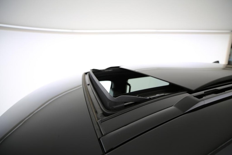 Fahrzeugbild LAND ROVER DEFENDER