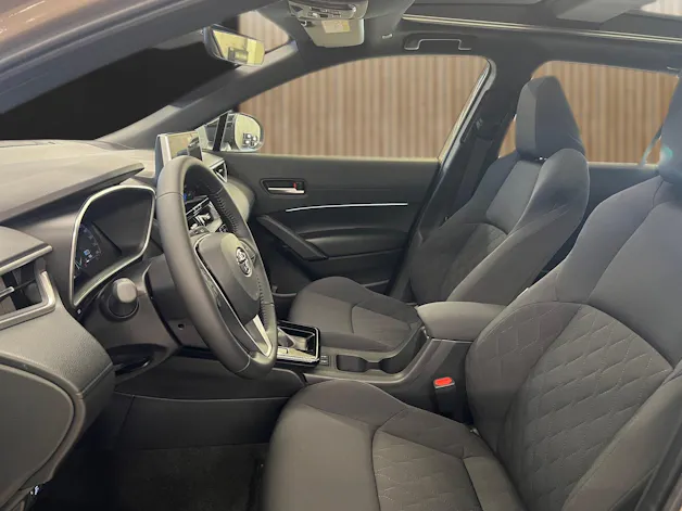 Toyota Corolla Cross 2.0 HSD Trend AWD-i