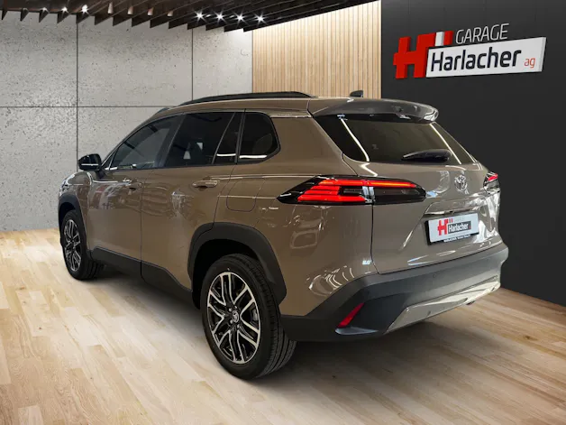 Toyota Corolla Cross 2.0 HSD Trend AWD-i