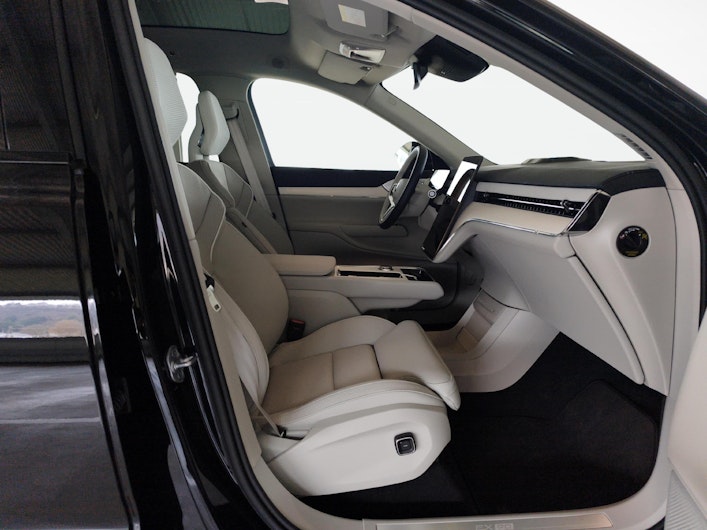 immagine del veicolo VOLVO EX 90