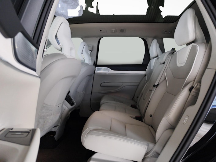 immagine del veicolo VOLVO EX 90