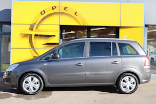 Opel Zafira 2.2 16V Direct Enjoy