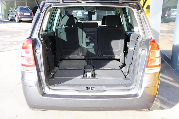Opel Zafira 2.2 16V Direct Enjoy