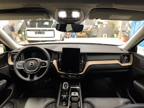 image du véhicule VOLVO XC60 2.0 T8 TE Plus Dark eAWD