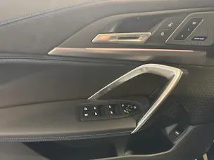 BMW X1 20d xDrive paddles