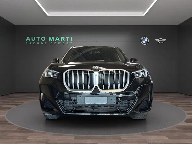 BMW X1 20d xDrive paddles
